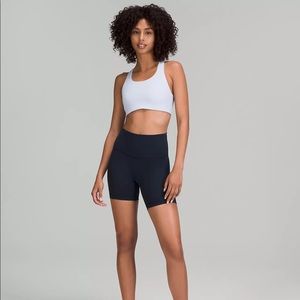 Size 4 lululemom Wunder Train High-Rise Short 6"